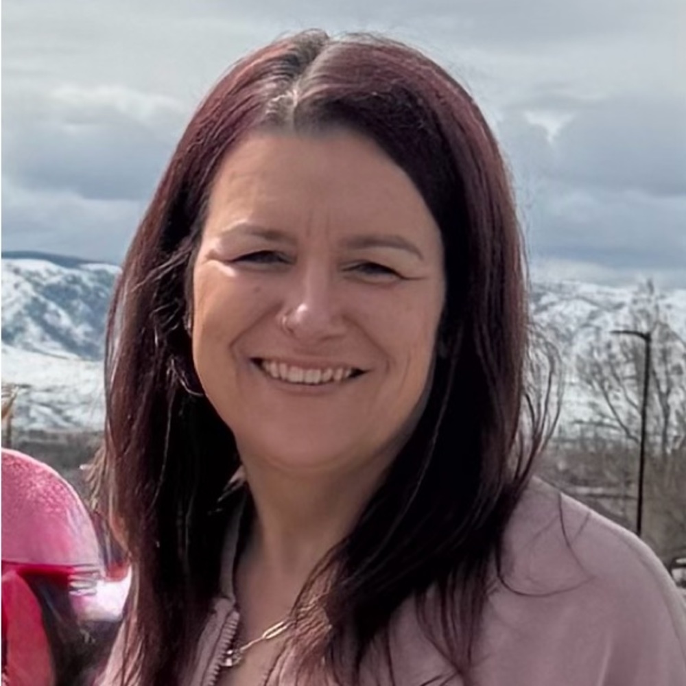 Meet your Posher, Angie
